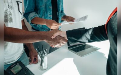 How to Choose a Public Adjuster in Florida: Red Flags and Questions to Ask